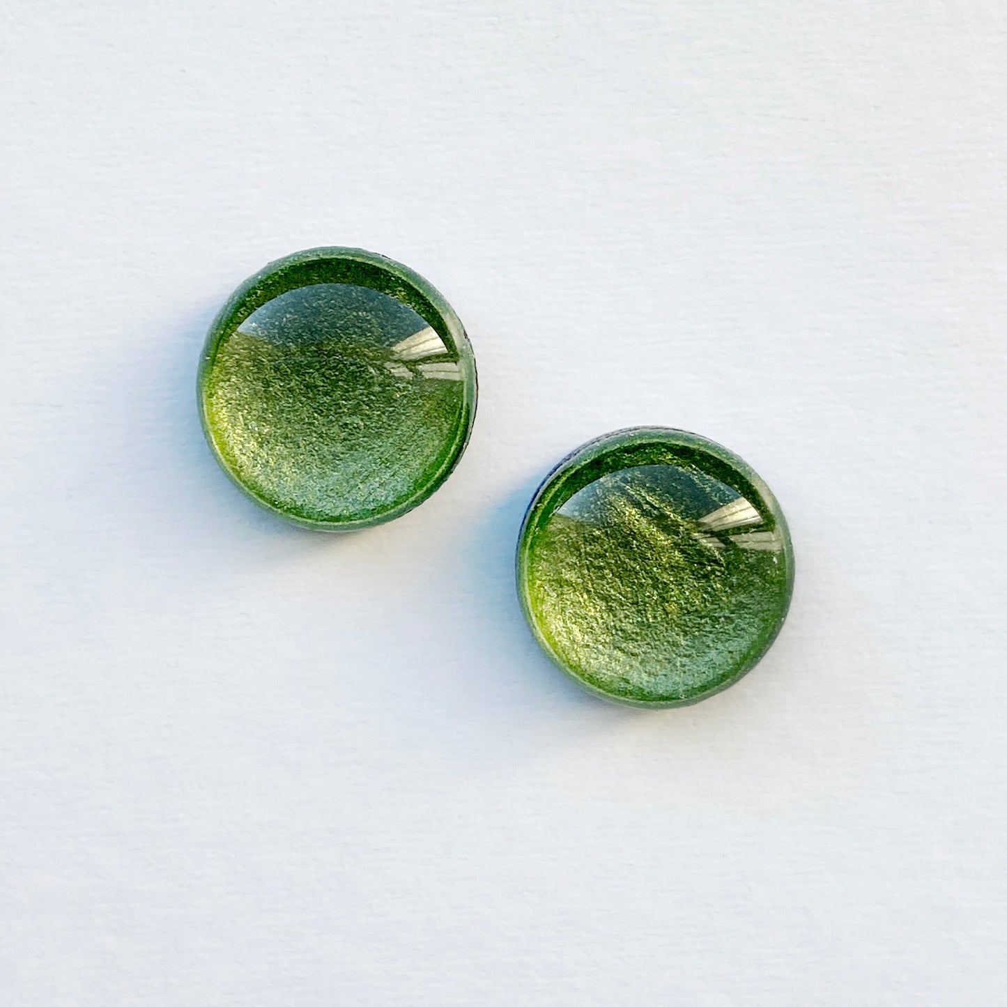 Peridot Wood Stud Earrings - 6.5MM - Resin Wood Stud Earrings